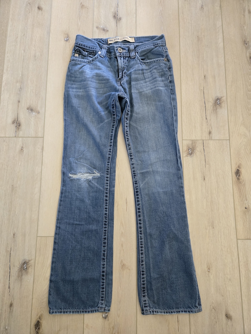 BIG STAR Women's Regular Fit Bootcut Blue Medium Wash Jeans Mid Rise Distressed